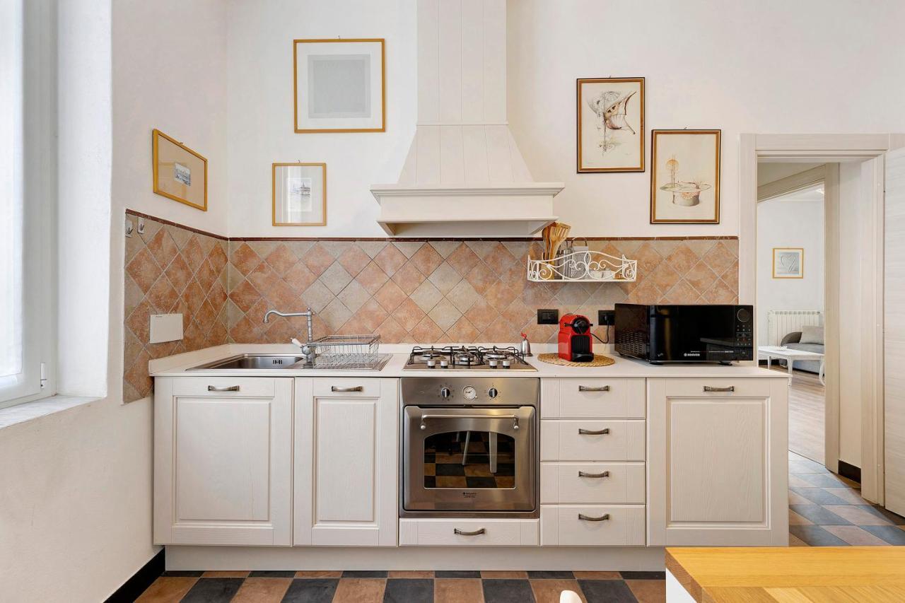 4 Passi Mare Apartment Finale Ligure Bagian luar foto