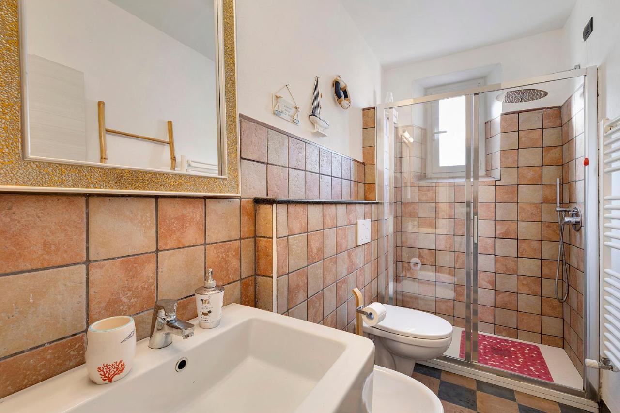 4 Passi Mare Apartment Finale Ligure Bagian luar foto
